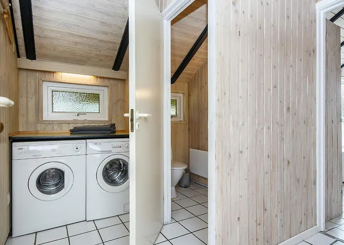 Tranquil Retreat Skovmose - By Traum *